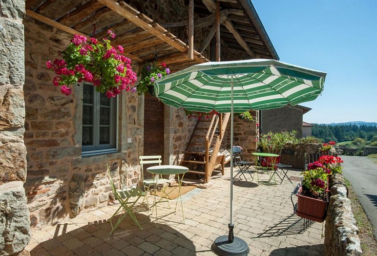 La Maison aux Pierres Levées