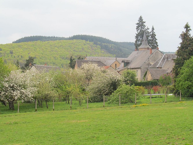 Village de Saint Prix vue des chambres d'hôtes