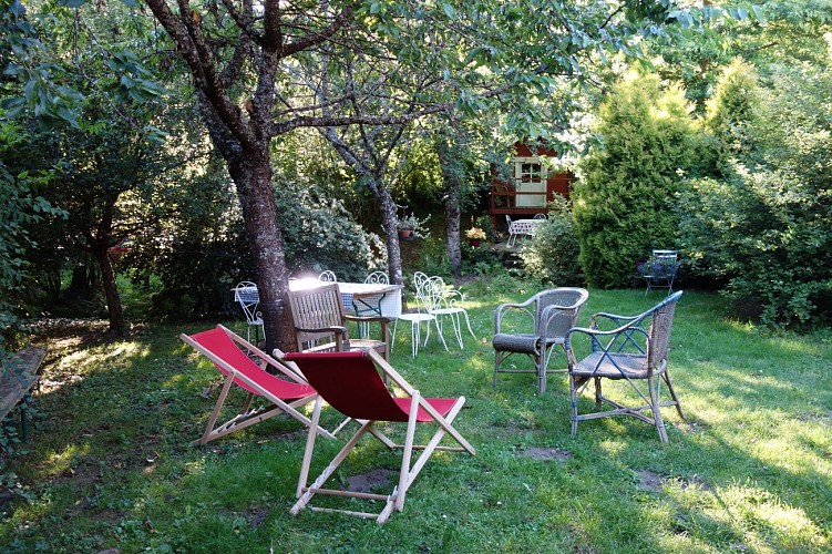 Gîte LA PETITE OUCHE MORVAN, le jardin