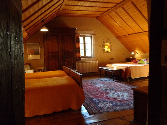 Gîte LA PETITE OUCHE MORVAN, la chambre du haut