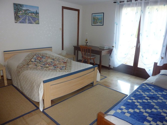 Chambre et Table d'Hôtes "Clos de la Natouze" 3