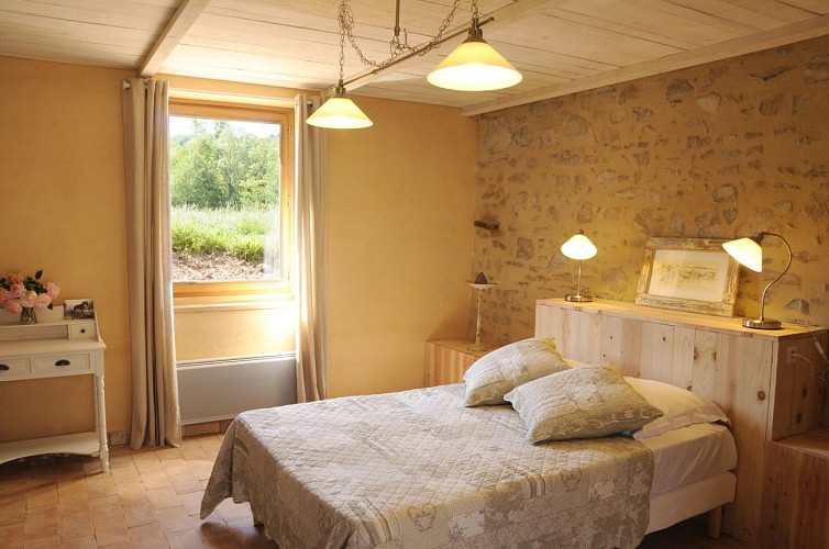 La Pierre Folle / Chambre naturelle