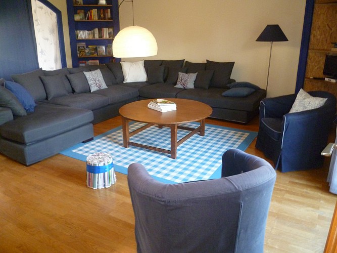 Se retrouver dans le grand salon bleu