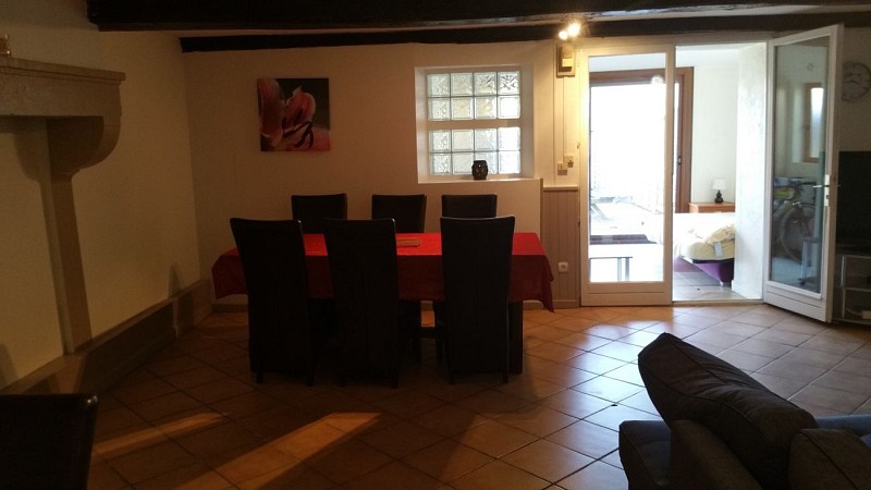 Pièce à vivre_Gîtes_Domaine de Montvaltin_Le Breuil.