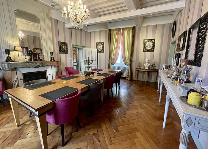 Salle petit déjeuner
