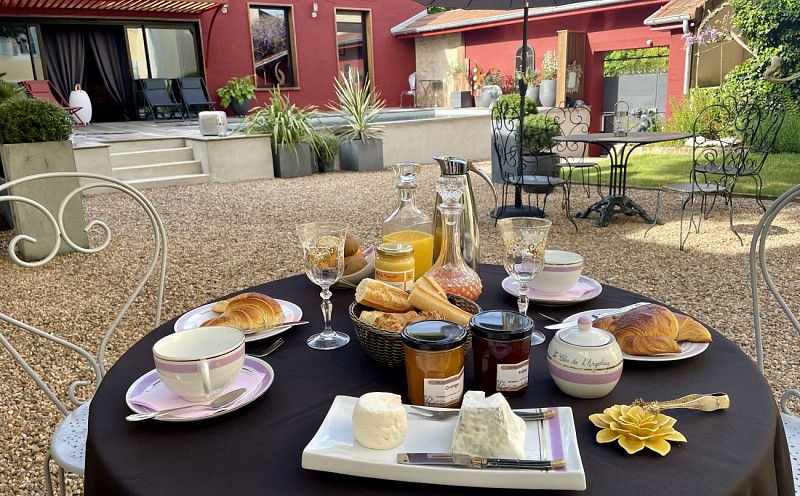 Petit déjeuner jardin