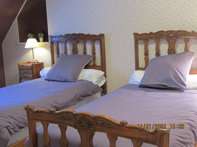 chambre 2° étage avec lits jumeaux