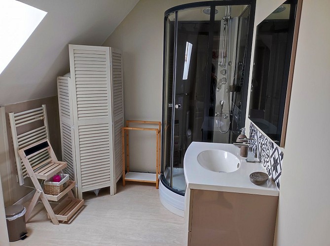 Salle d'eau chambre - Beige