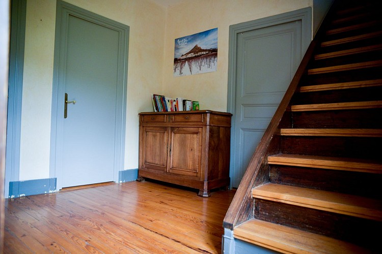Palier du 1 er étage, accès chambre familliale