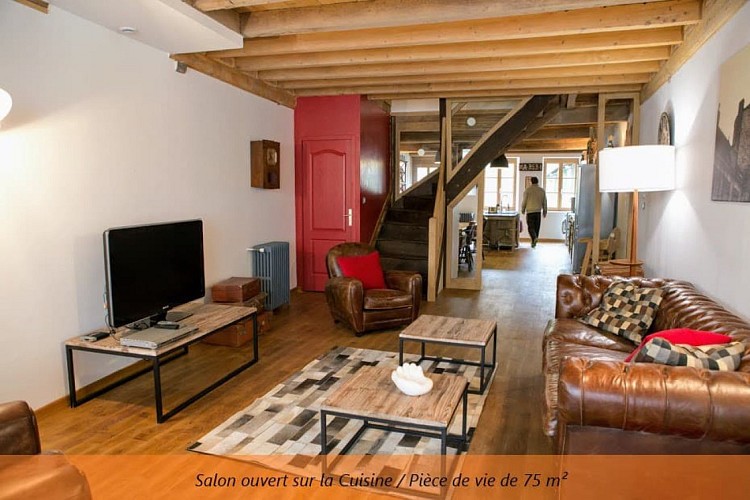TOURNUS SALON (2)