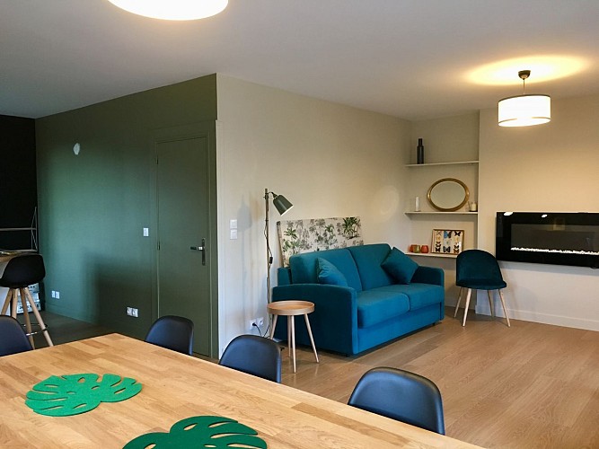 Guest house in Bourgogne-Les Maisons de Chamirey-La Maison du Grand Four5085