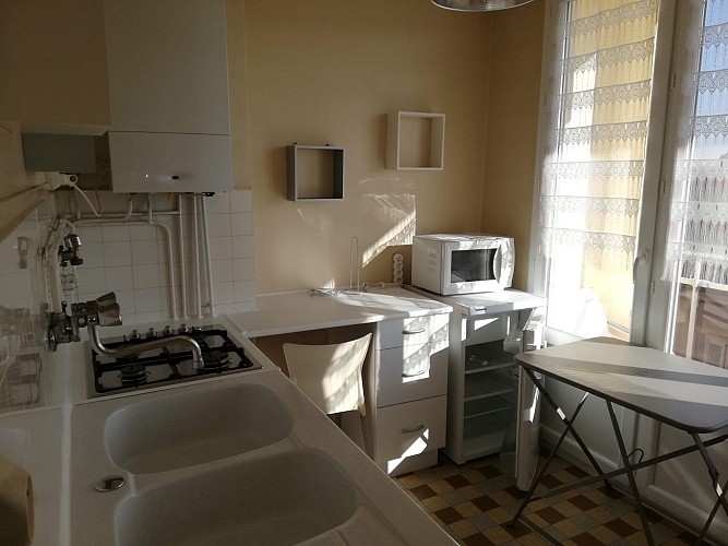 cuisine équipée - Meublé F1 - Paray-le-Monial