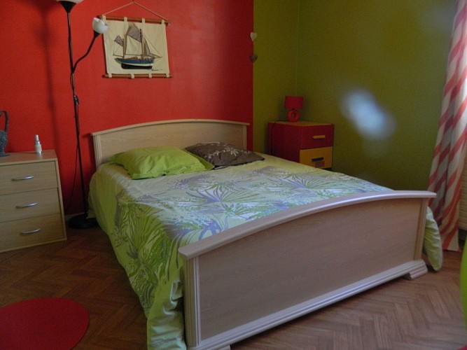 chambre 2 avec lit 140