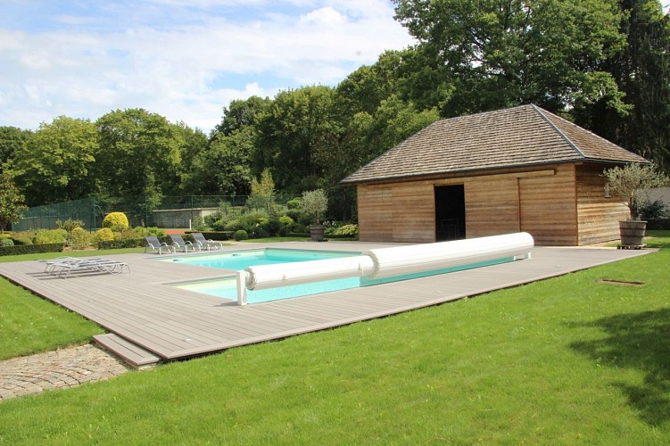 Piscine,Terrain Tennis Palais Abbatial