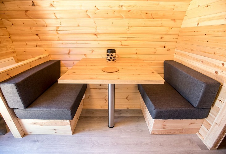 Tonneau espace salle à manger