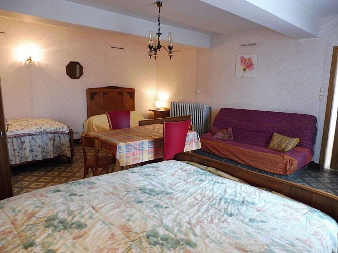 Gite-du-Rourat-Versaugues2-L.ACCARY