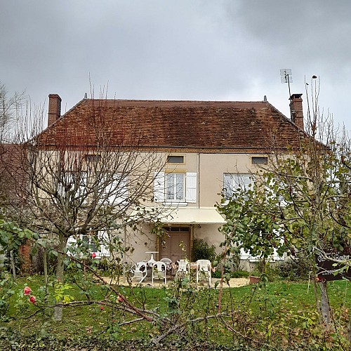 Gite-du-Rourat-Versaugues1-L.ACCARY