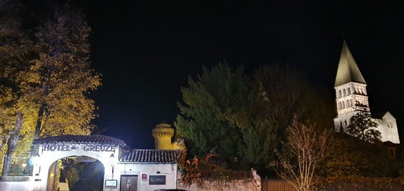 Entrée Avenue Gambetta/Hôtel de greuze