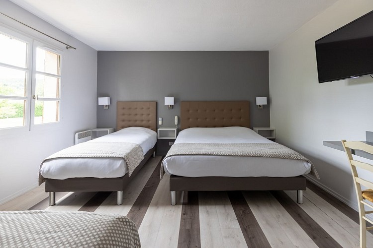 HOTEL VILLAGE MOTEL Tournus Chambre