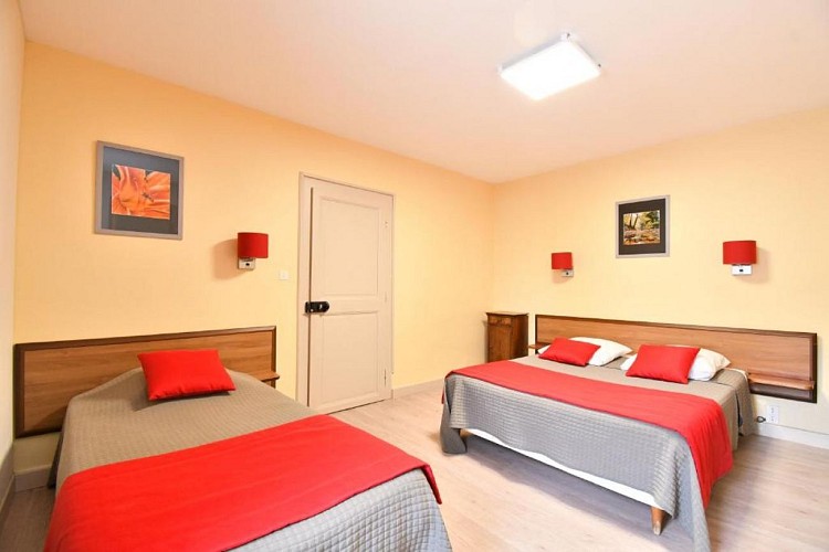 CHAMBRE FAMILLE 3 PERSONNES