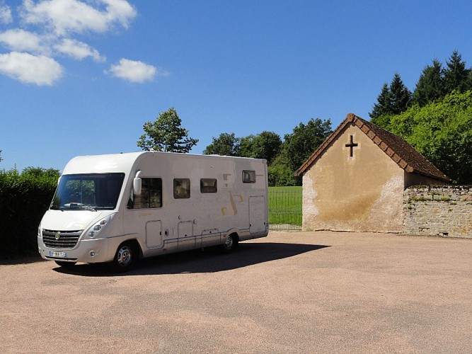 Aire-Camping-Car-PRESSY-SOUS-DONDIN--3--WEB