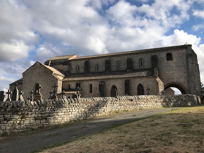 Eglise romane de Mont-Saint-Vincent