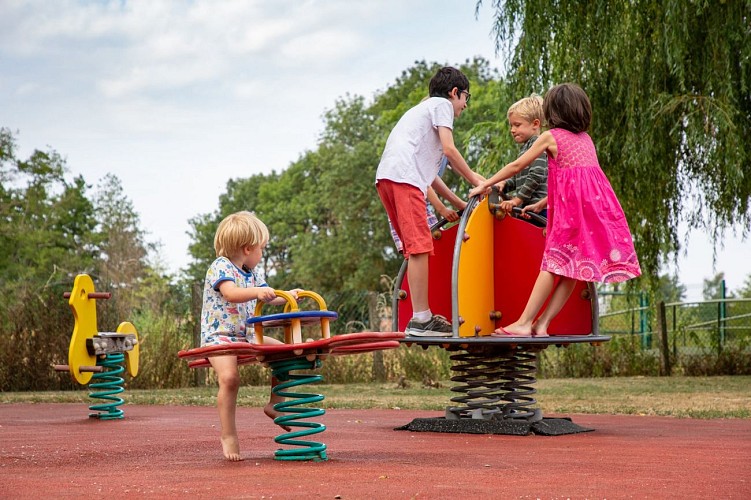 Aire de jeux enfants