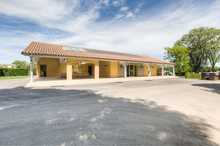 Camping-Municipal-Ville-de-Macon-G-Fontany-