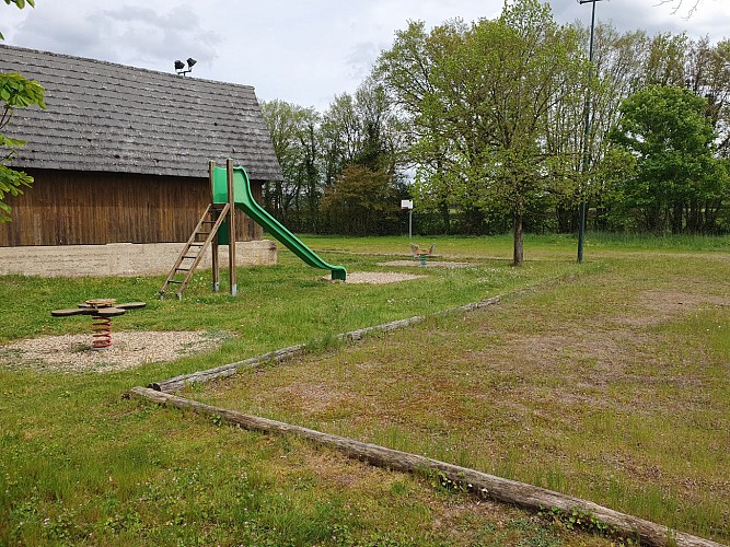 Espace jeux du camping