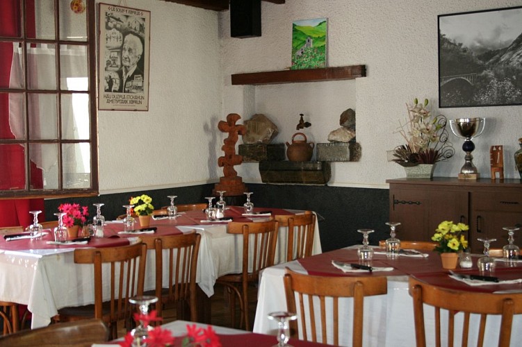 auberge_berriex_salle