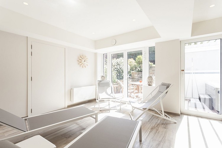 Elementy_soins_et_spa_privatif_BLG_383293_4_6