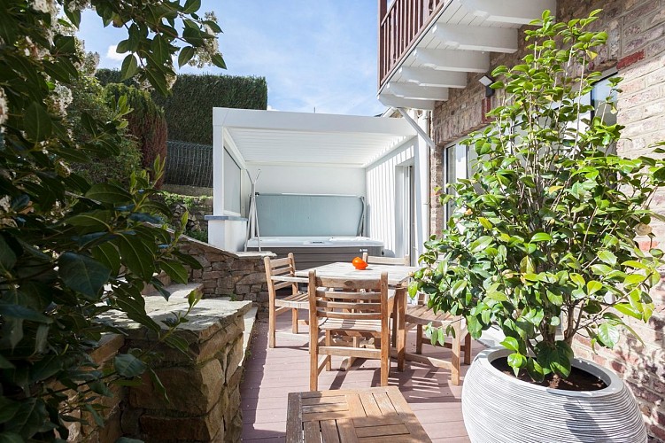 180036454_404027987602905_3749979142313998483_n