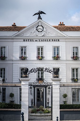 MGallery Fontainebleau - Aigle Noir Hôtel