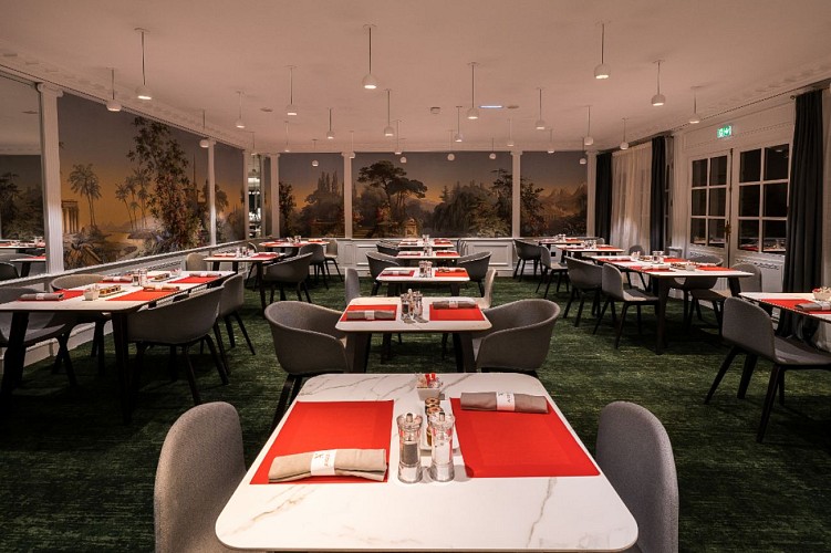 Aigle Noir Hôtel Restaurant Fontainebleau – MGallery
