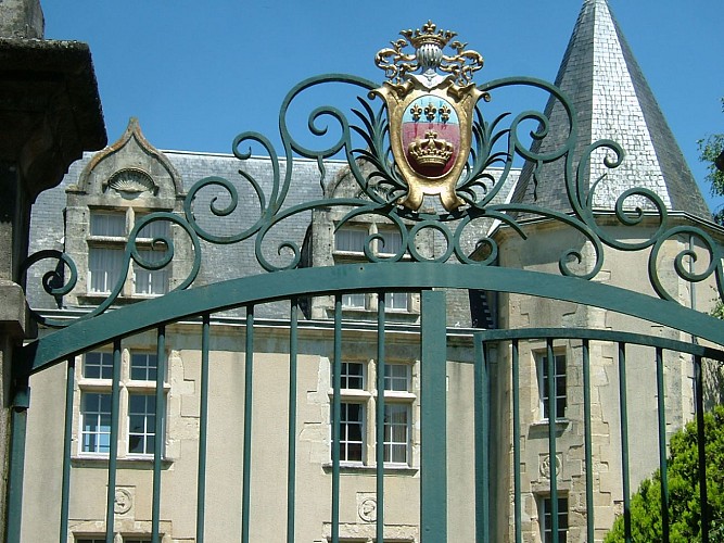hotel balisy + blason ville