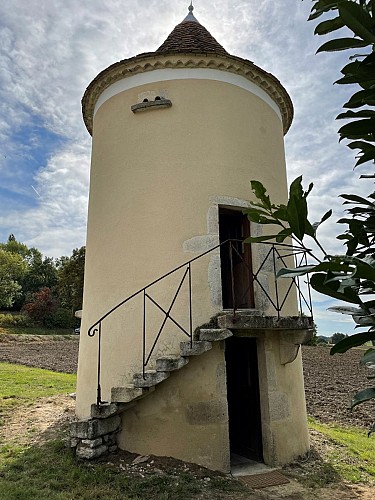 Pigeonnier Esclottes (1)