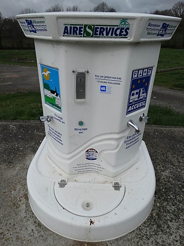 Aire d'accueil camping-car_4