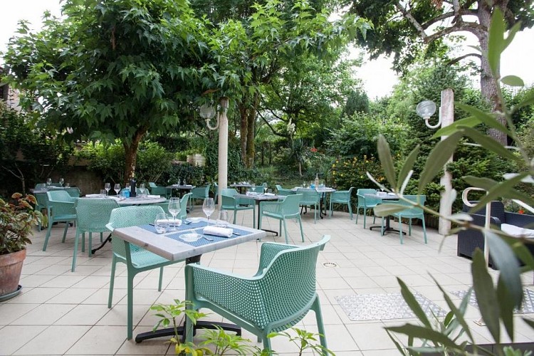 HÔTEL-RESTAURANT LE LION D'OR