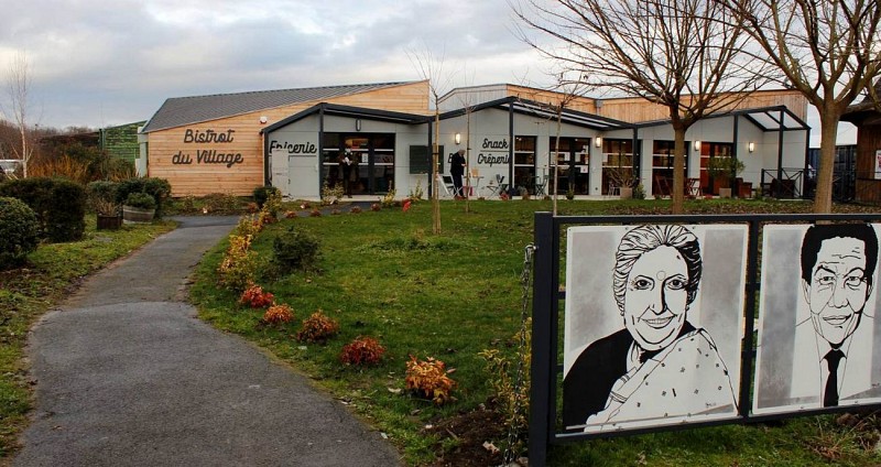 Bistrot du village emmaus exterieur