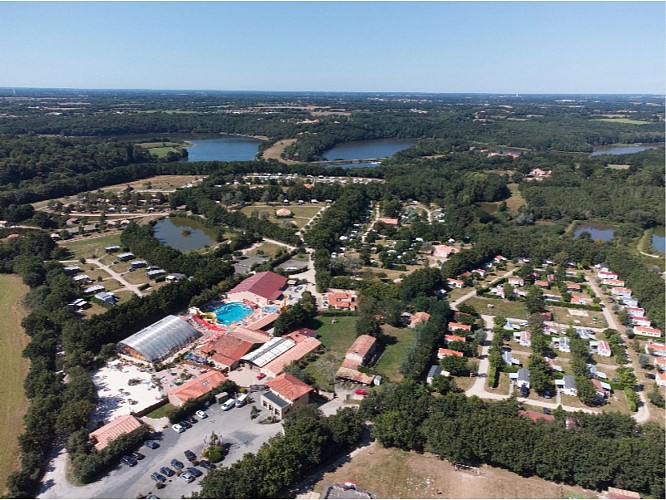 EMPLACEMENTS CAMPING-CARS CAMPING LA GUYONNIERE