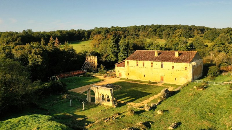 abbaye-de-bonnefont-matin_53287144971_o