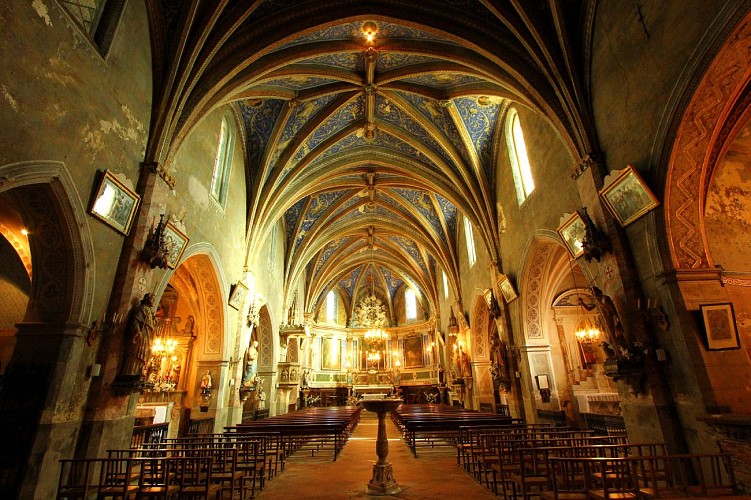 Eglise intérieur ⒸC.Deschamps