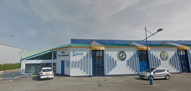 SALLE DES FÊTES YVES MONTAND