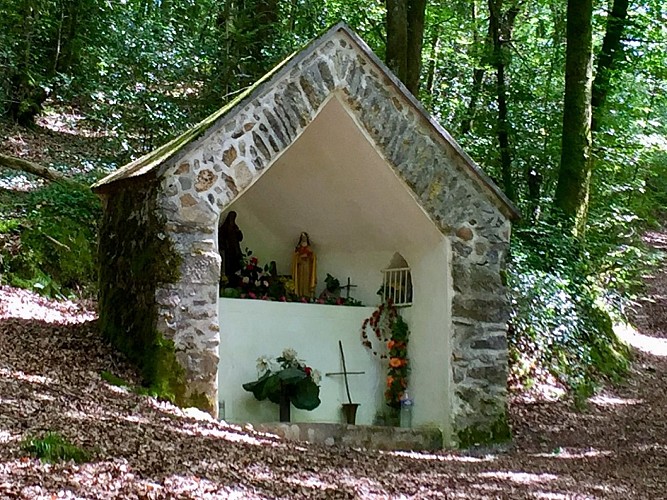 Fontaine-chapelle de Grigeas