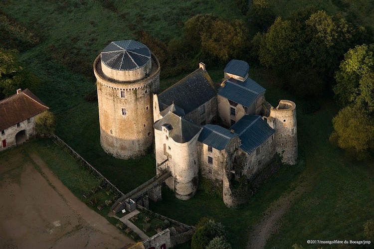 Chateau Saint Mesmin vue aérienne ©JM POIRIER-2017-1300