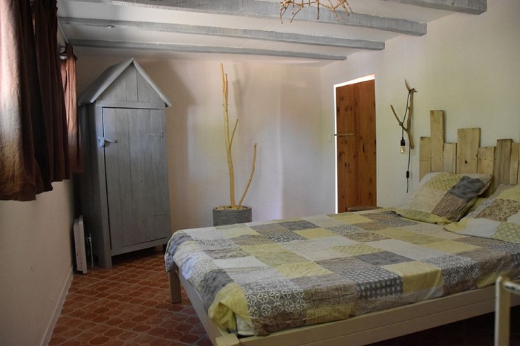 6. Chambre 1 (3 pers)