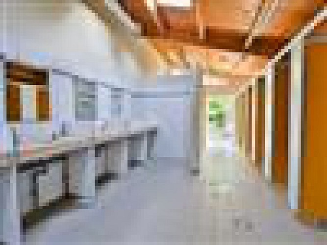 Emplacements camping-cars Flower Camping Le Pavillon