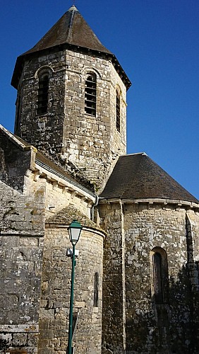 Clocher Eglise romane de Chatain