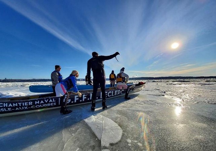Initiation au canot à glace sur le fleuve Saint-Laurent au coucher du soleil - Québec