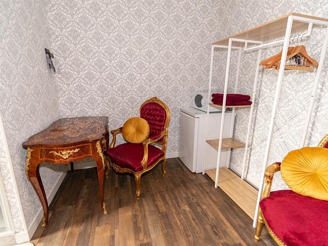 French Royal Room / Puttelange-aux-Lacs